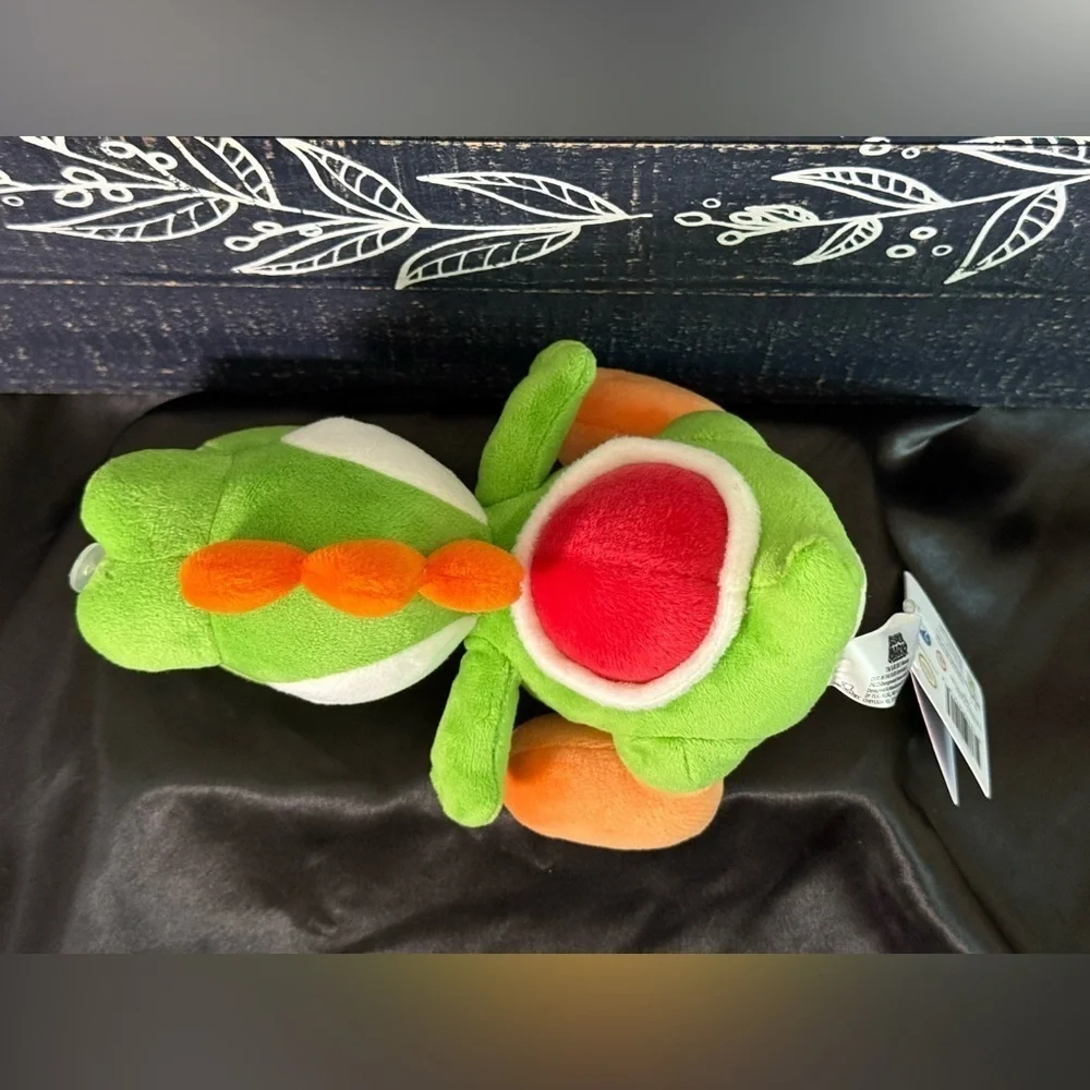Nintendo Super Mario Yoshi Plush 8”  Plushie Gamer Collectible